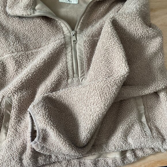 ABERCROMBIE & FITCH Beige Soft AF 1/4 Zip Pullover Crop Jacket Teddy - Medium - Picture 5 of 14